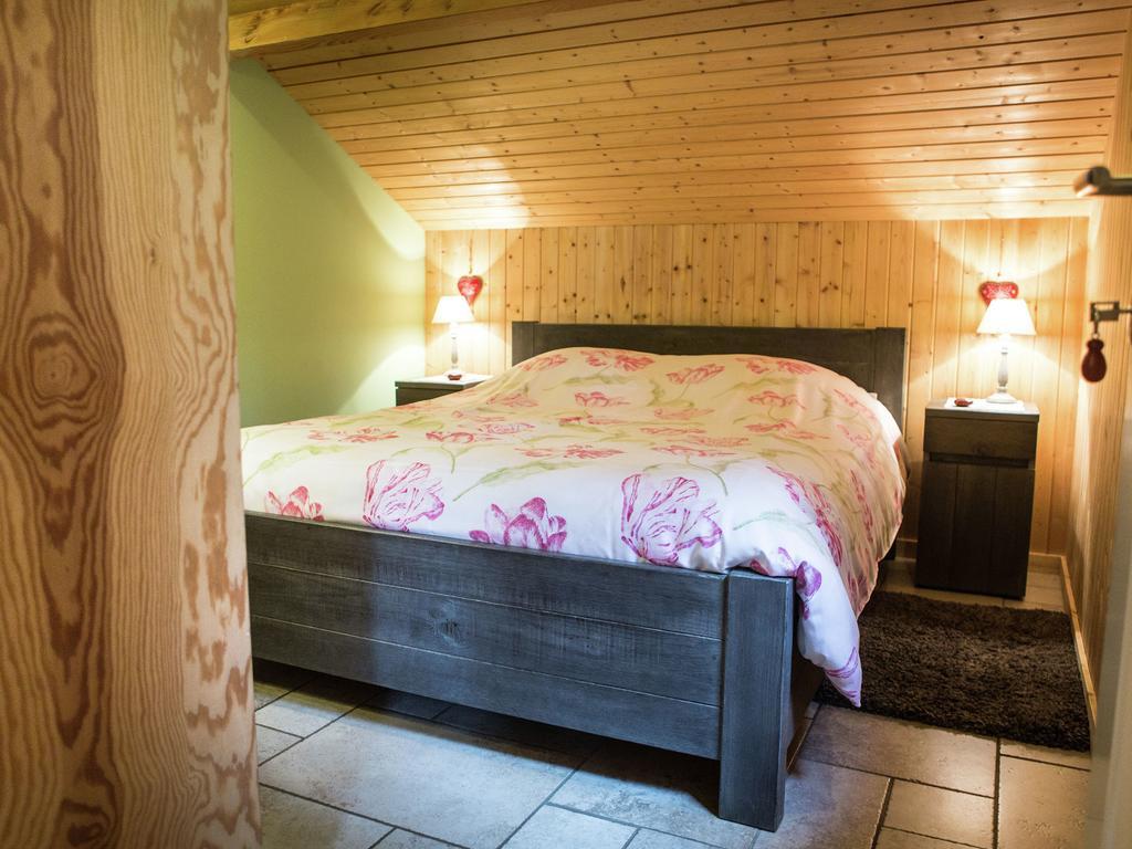 Luxurious Chalet In Oud Turnhout With Large Garden Vila Oud-Turnhout Exterior foto