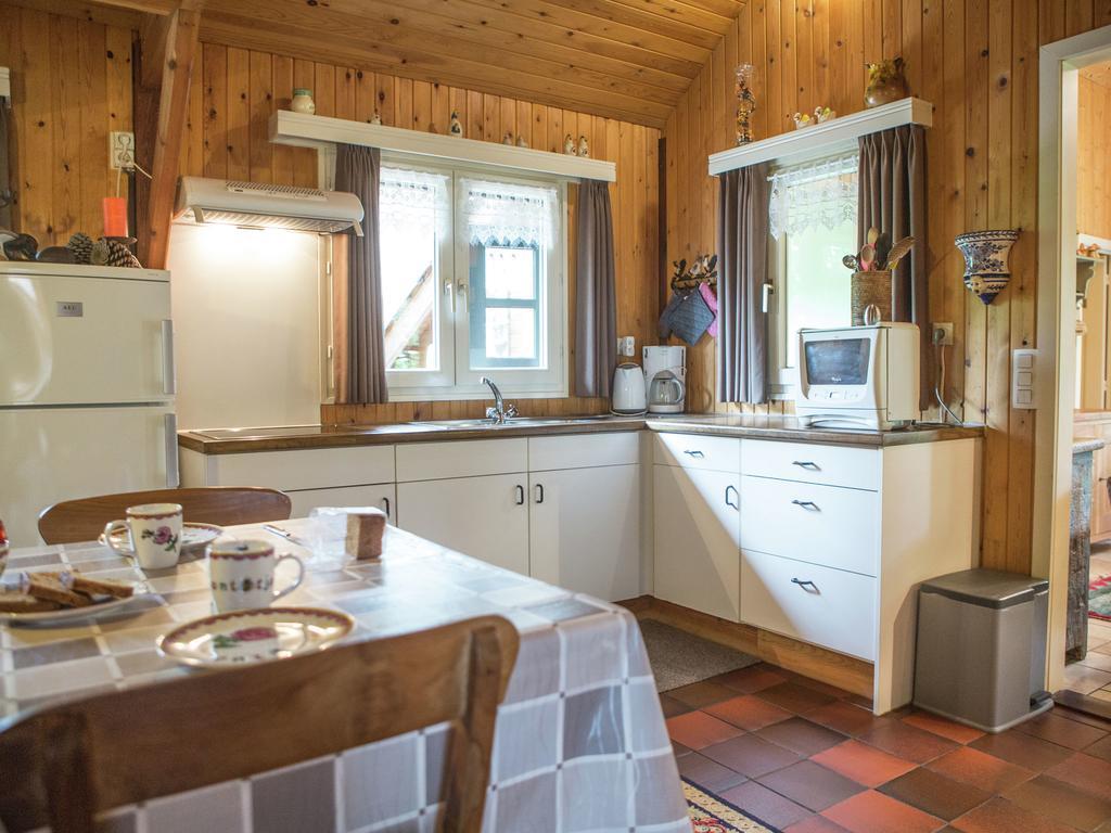 Luxurious Chalet In Oud Turnhout With Large Garden Vila Oud-Turnhout Exterior foto